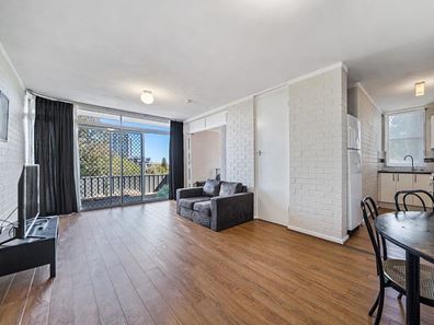 Unit 2/38-42 Waterloo Crescent, East Perth WA 6004