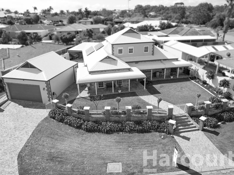 2 Teak Place, Halls Head