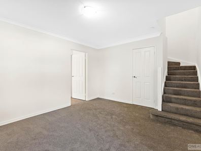 4/7 Rawlins Street, Glendalough WA 6016