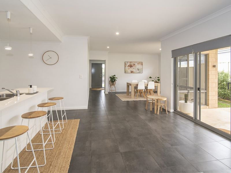4 Monclair Circuit, Dunsborough