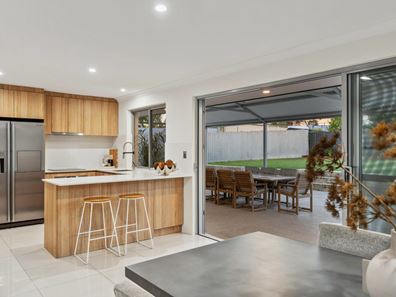 38 Redfin Crescent, Beldon WA 6027