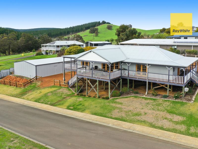 11 Hitchcock Drive, Nannup WA 6275