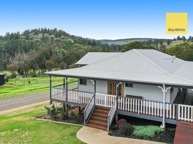 11 Hitchcock Drive, Nannup WA 6275