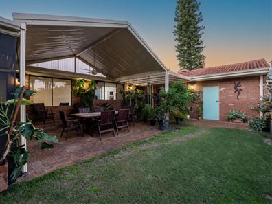 34 Scenic Drive, Maida Vale WA 6057