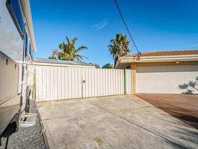 15 Noumea Place, Waikiki WA 6169