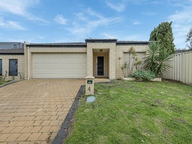 4 Dongara Street, Innaloo WA 6018