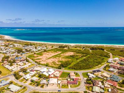 18 Casuarina Crescent, Jurien Bay WA 6516