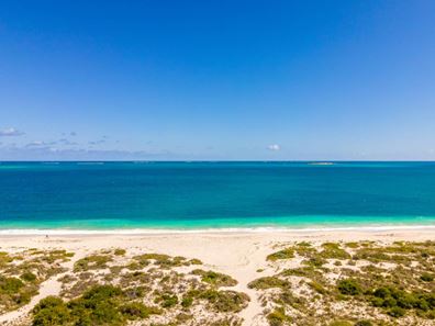 18 Casuarina Crescent, Jurien Bay WA 6516