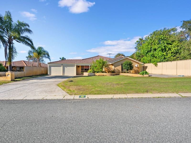 4 Galaxy Court, Alexander Heights