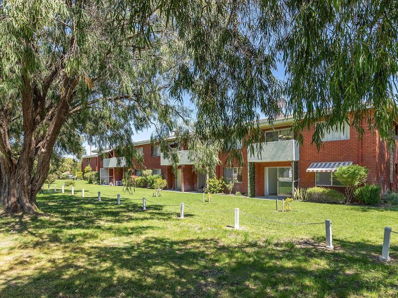 23/4 Minchinson Street, Shoalwater