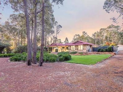 3 Massey Turn, Mundaring WA 6073