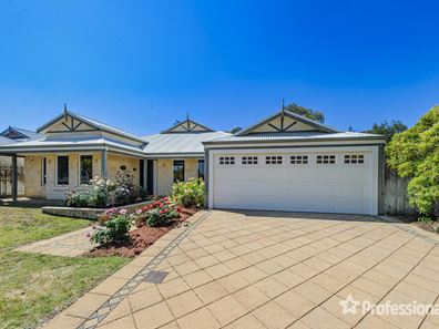 6 Welara Circle, Henley Brook WA 6055