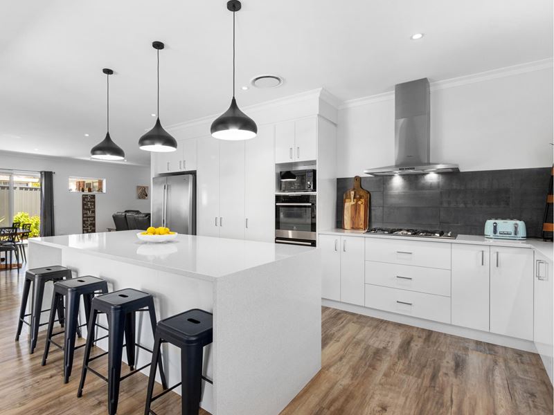 32 Marsh Avenue, Manning