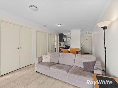 23/1 Lakes Crescent, South Yunderup WA 6208