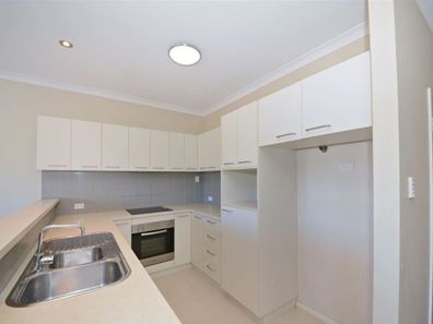 21/291 Ocean Keys Boulevard, Clarkson WA 6030