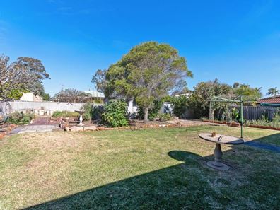 18 Glendale Avenue, Hamersley WA 6022