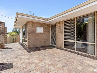 28 Foster Road, Kelmscott WA 6111