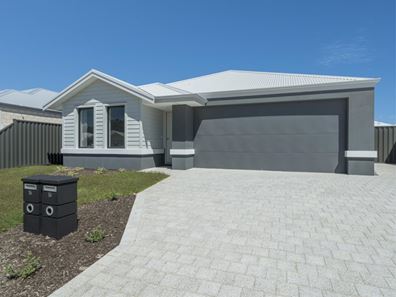 16 Cambered Avenue, Yanchep WA 6035