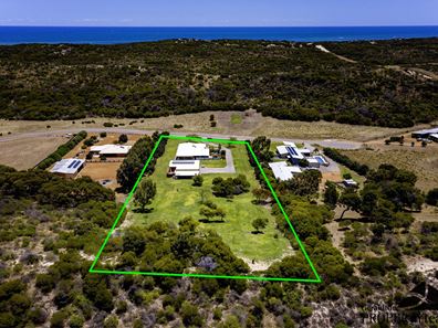 62 Hidden Valley Close, Dongara WA 6525