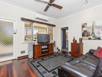 1/5 Davies Street, East Cannington WA 6107