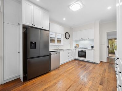 61 May Street, Bayswater WA 6053