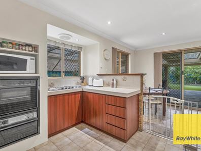18 Osprey Way, Thornlie WA 6108