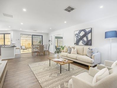 11 Feakle Bend, Ridgewood WA 6030