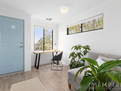 1a Romeo Road, Coolbellup WA 6163