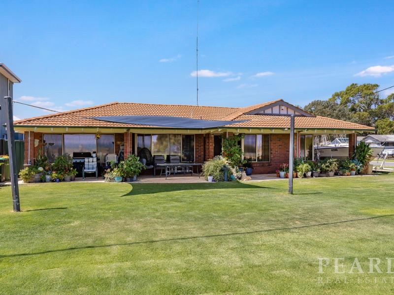 128 Arcadia Drive, Shoalwater WA 6169