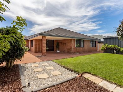 29 Mooralup  Turn, Dalyellup WA 6230