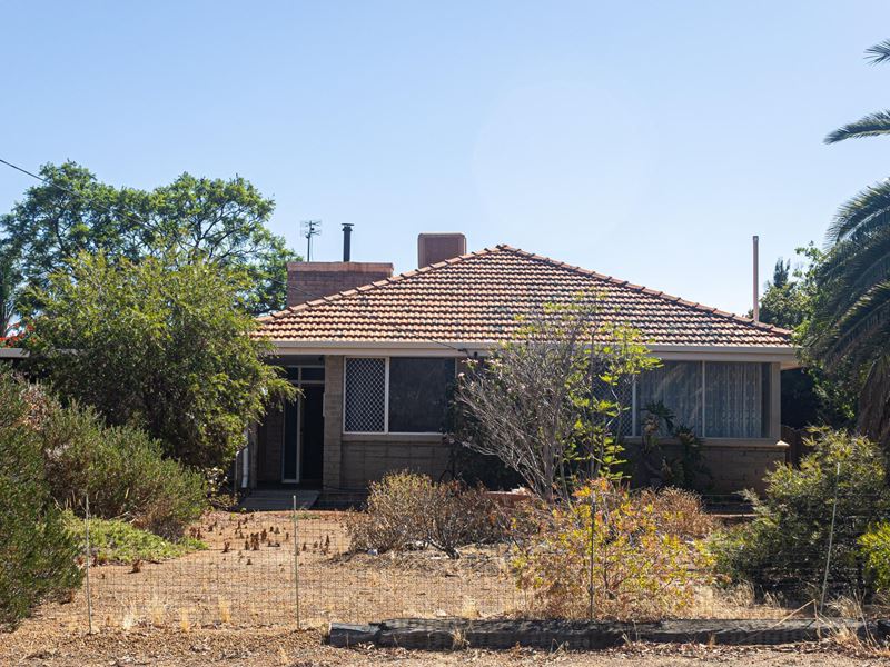 26 Golf Road, Merredin WA 6415