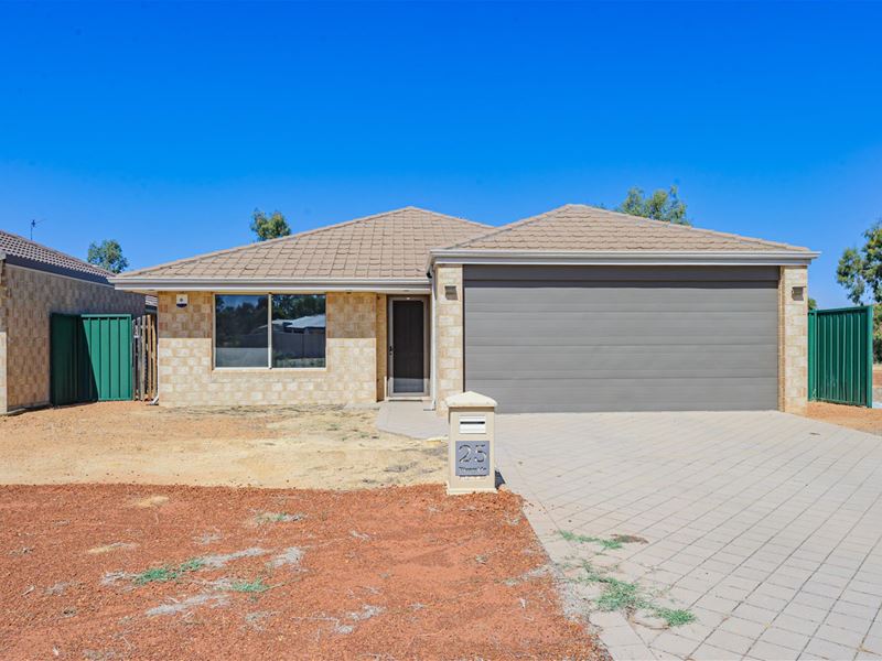 25 Riverside Outlook, Northam