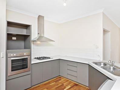 5A Bowkett Street, Redcliffe WA 6104