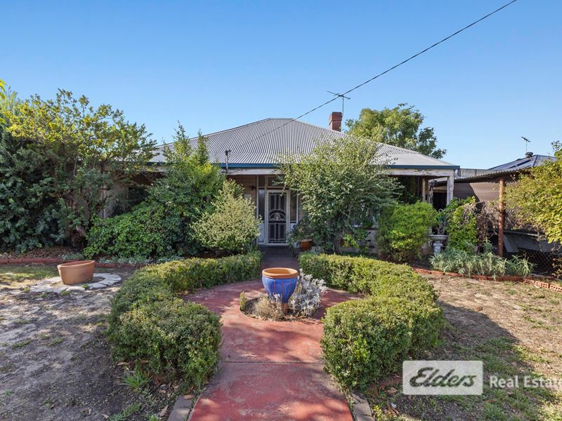 62 Venn  Street West, Collie WA 6225