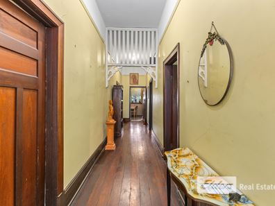 62 Venn  Street West, Collie WA 6225