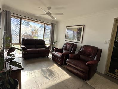 27 Candish Grove, Seville Grove WA 6112