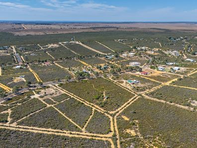 85 INDIANA CRESCENT, Karakin WA 6044