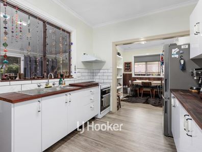 3 Saunders Street, Collie WA 6225