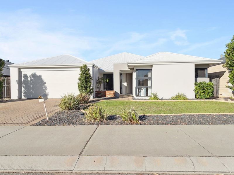 12 Vasse Gardens, Ellenbrook