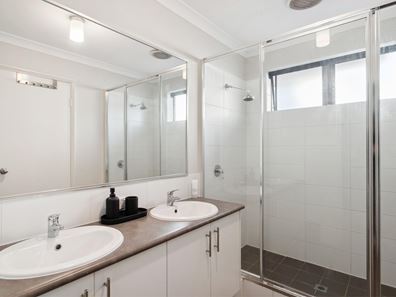 12 Vasse Gardens, Ellenbrook WA 6069