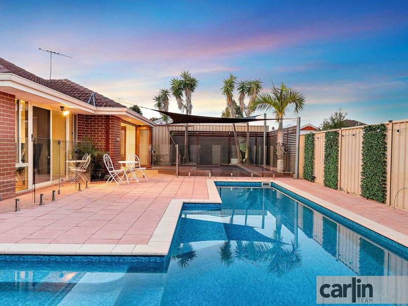 11 Lakefront Avenue, Beeliar