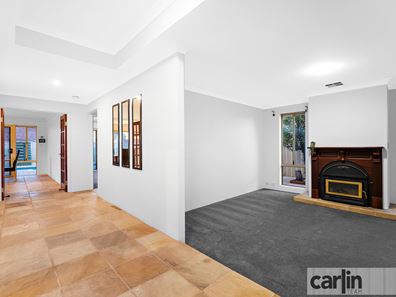 11 Lakefront Avenue, Beeliar WA 6164