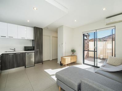 4/55 Constance Street, Nollamara WA 6061