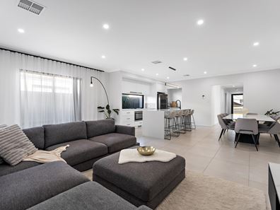 7 Lignite Avenue, Piara Waters WA 6112