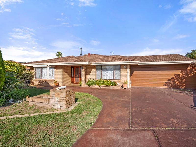 5 Matilda Court, Cooloongup WA 6168