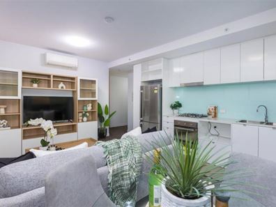 402/17 Malata Crescent, Success WA 6164