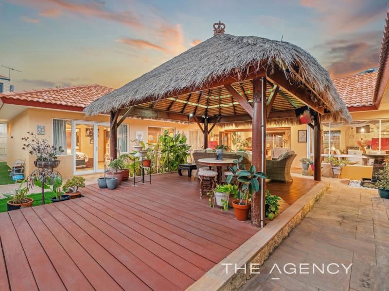15 Ivory Way, Mindarie WA 6030