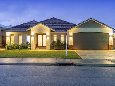 6 Margaret Road, Secret Harbour WA 6173
