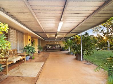 16 Ashburton Crescent, Dampier WA 6713