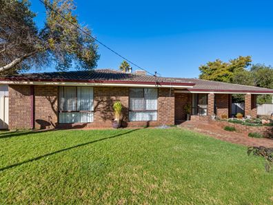 1 St John Grove, Hannans WA 6430